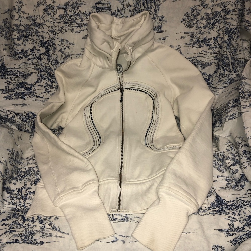 Lululemon Cuddle Up Jacket White Embroidered Logo Sz 8